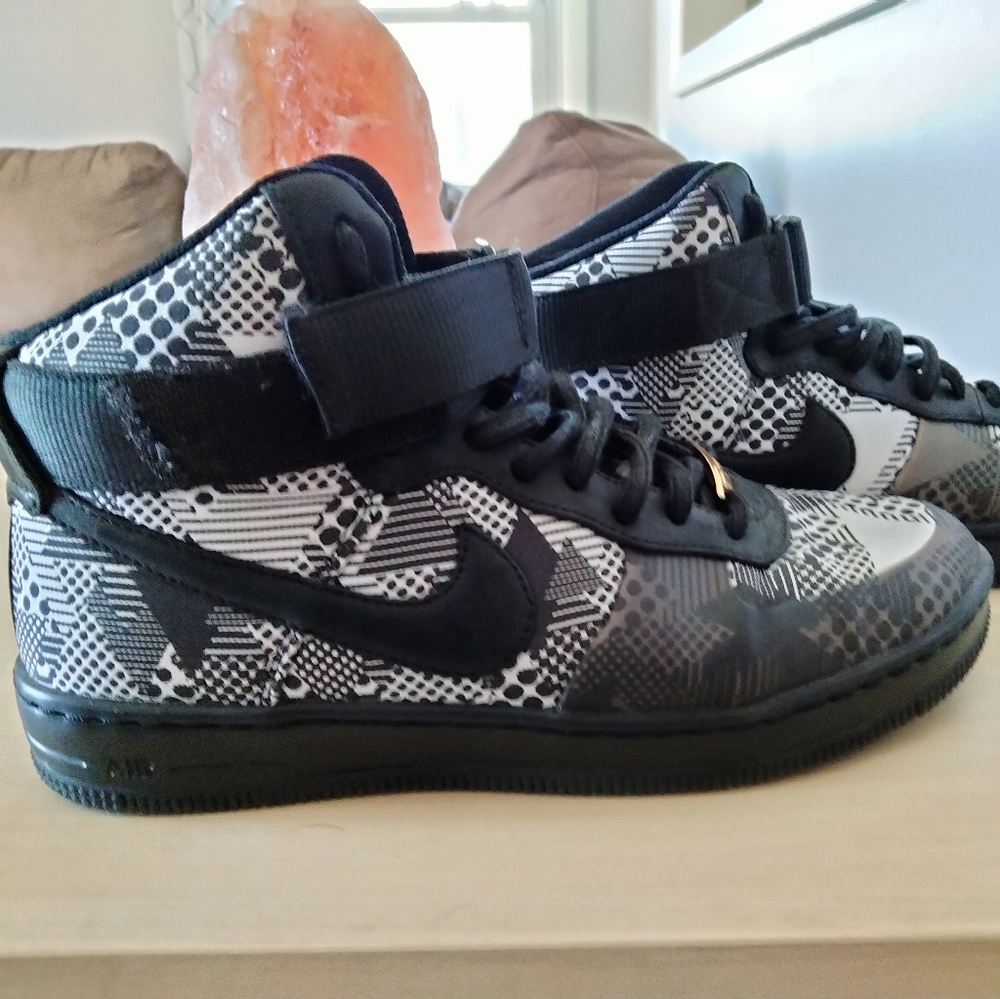 RARE Nike BHM air force 1 ultra